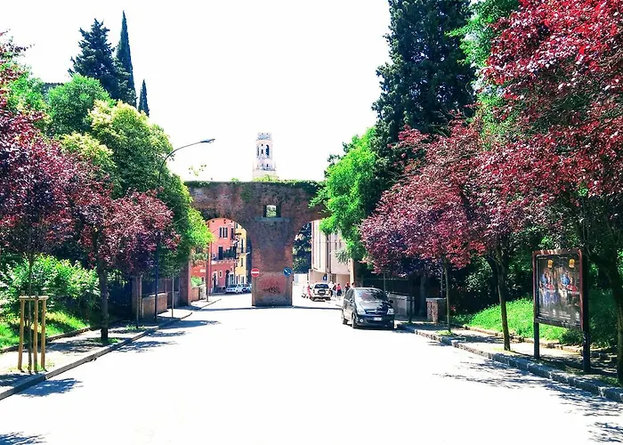 아파트 Across The River And Into The Trees 베로나