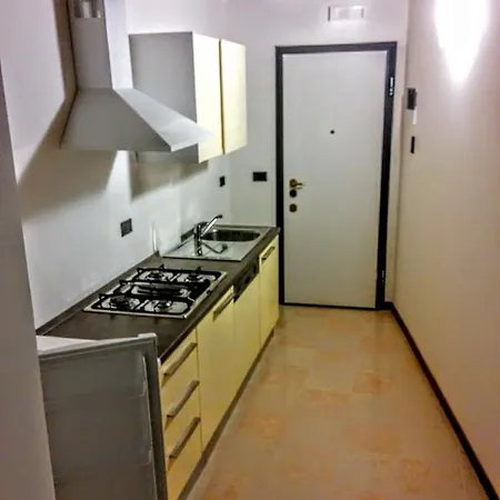 Across The River And Into The Trees Διαμέρισμα *